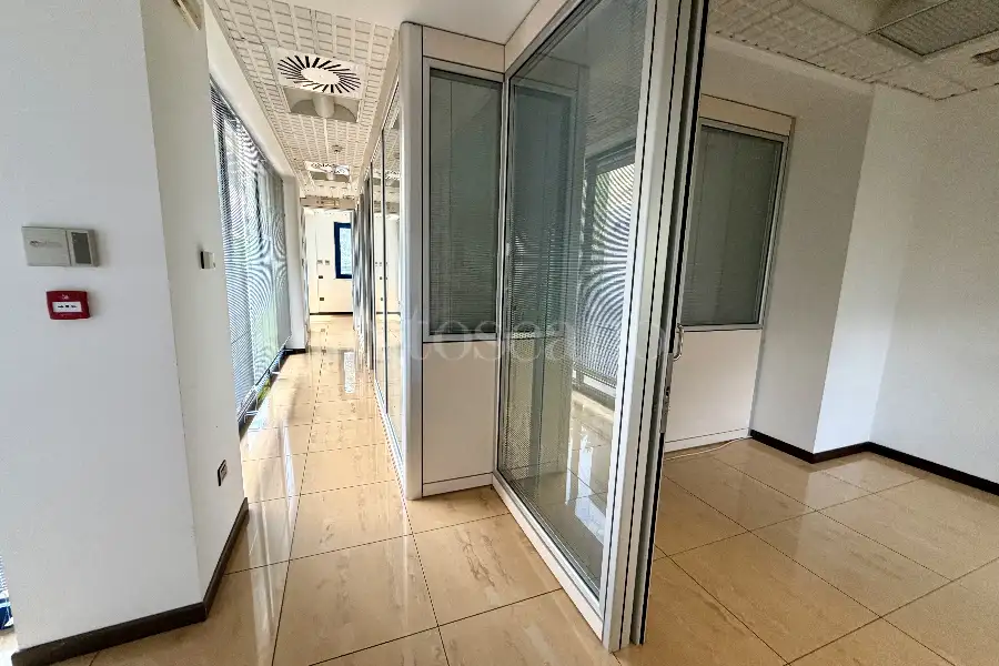 Palazzo in vendita di 365 mq a €650.000 (rif. 21/2026)