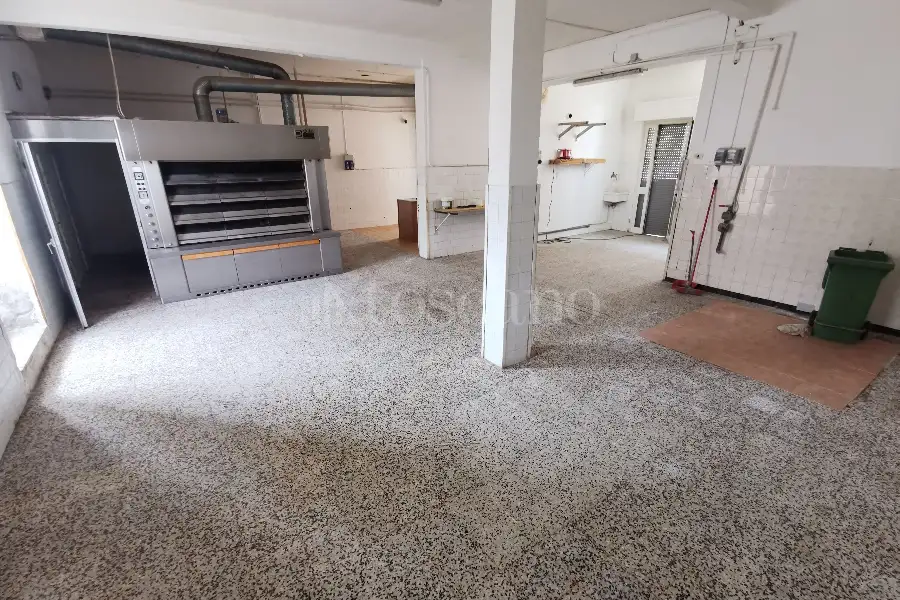 Casa Indipendente in vendita di 200 mq a €210.000 (rif. 23/2026)