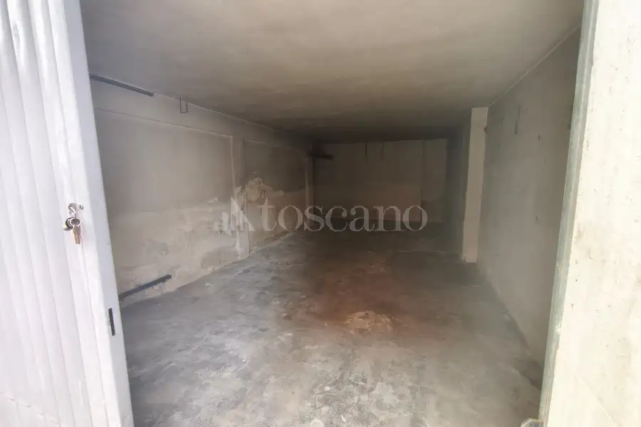 Box in vendita di 28 mq a €27.000 (rif. 41/2026)