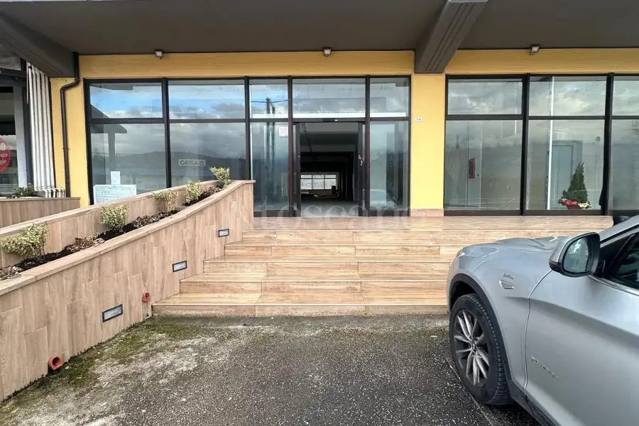 Negozio in affitto di 2.100 mq trattativa riservata (rif. 4/2026)