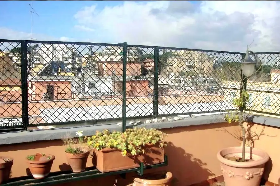 Casa in vendita di 90 mq a €685.000 (rif. 21/2026)