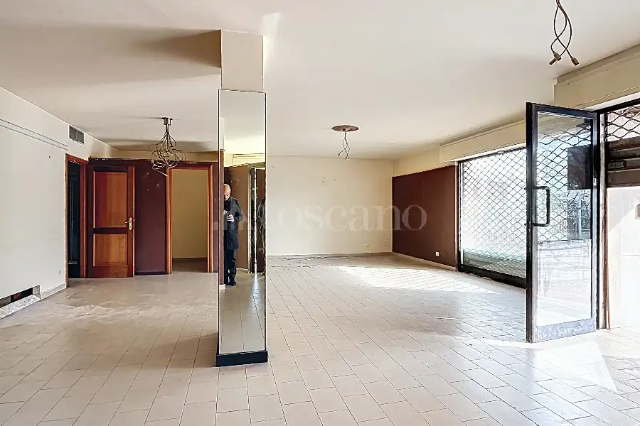 Negozio in vendita di 200 mq a €136.000 (rif. 85/2026)