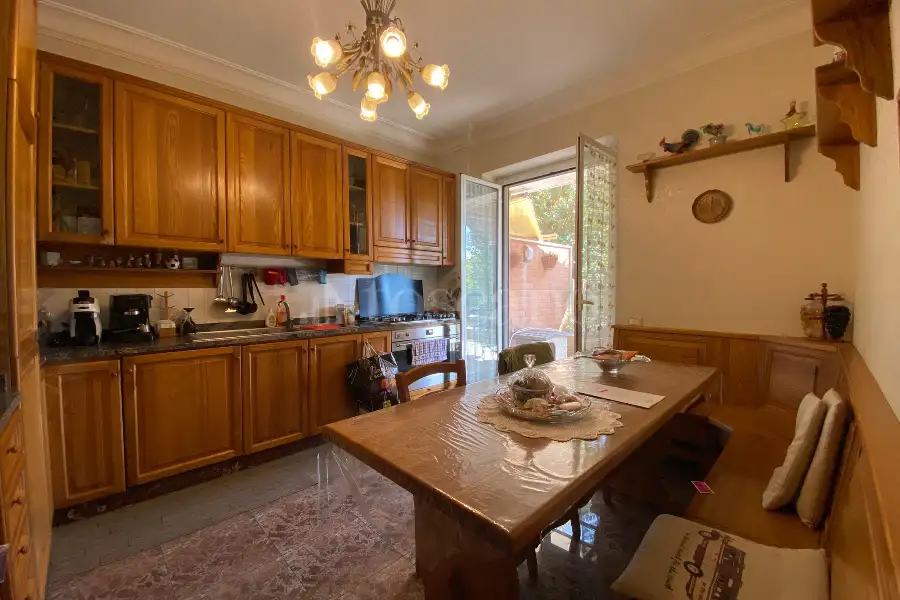 Villa Bifamiliare in vendita di 220 mq a €665.000 (rif. 44/2025)