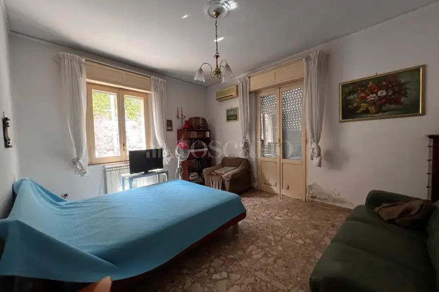 Casa Indipendente in vendita di 270 mq a €210.000 (rif. 37/2026)