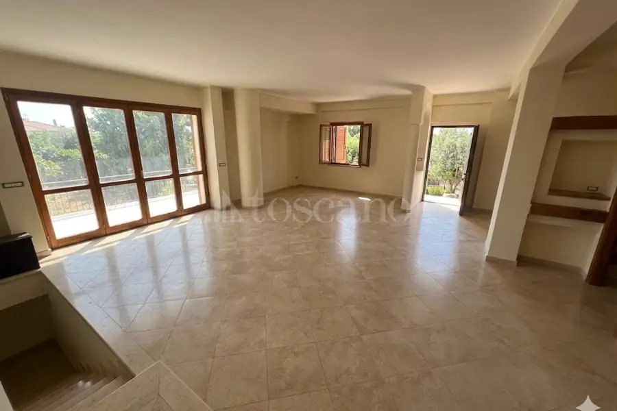 Casa Indipendente in vendita di 240 mq a €580.000 (rif. 14/2026)
