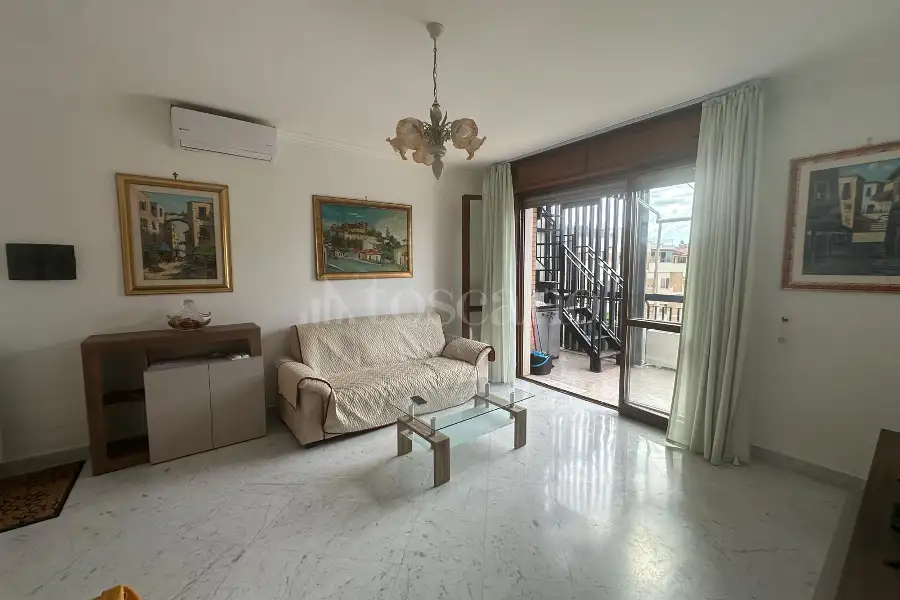 Attico in vendita di 90 mq a €369.000 (rif. 56/2026)