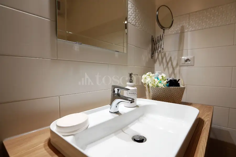 Casa Indipendente in vendita di 225 mq a €760.000 (rif. 20/2025)