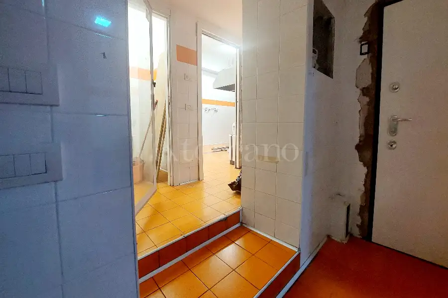 Negozio in affitto di 45 mq a €1.950 (rif. 3/2026)