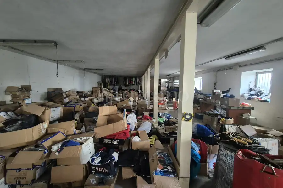 Magazzino in vendita di 200 mq a €63.000 (rif. 2/2026)