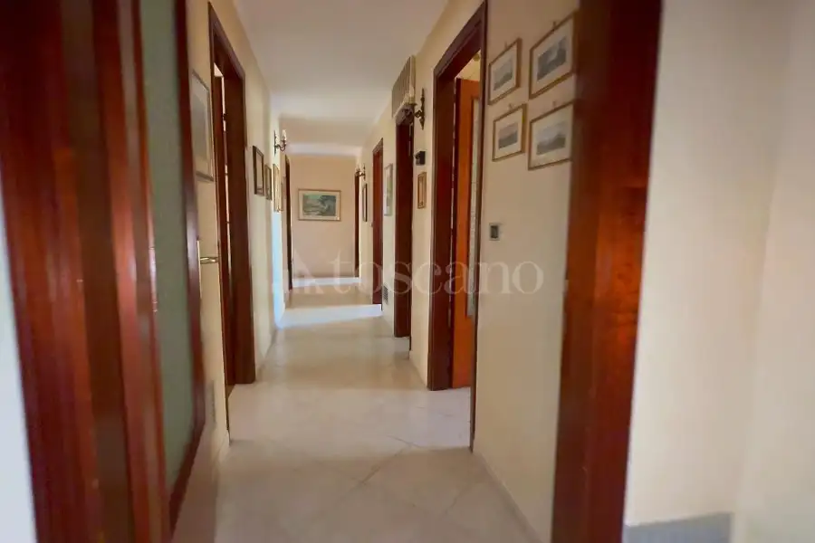 Casa in vendita di 221 mq a €169.000 (rif. 143/2025)