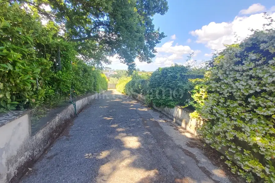 Villa in vendita di 370 mq a €495.000 (rif. 9/2026)