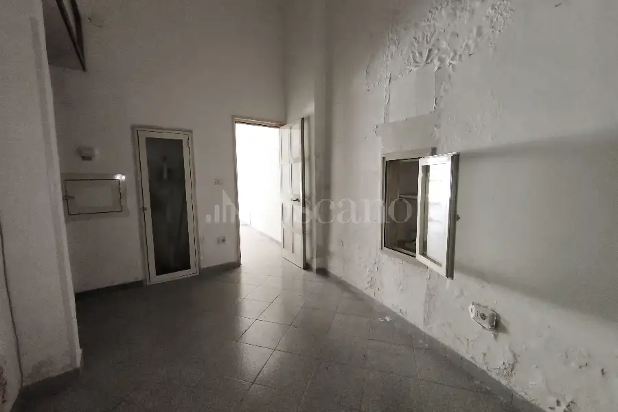 Negozio in vendita di 19 mq a €38.000 (rif. 34/2026)