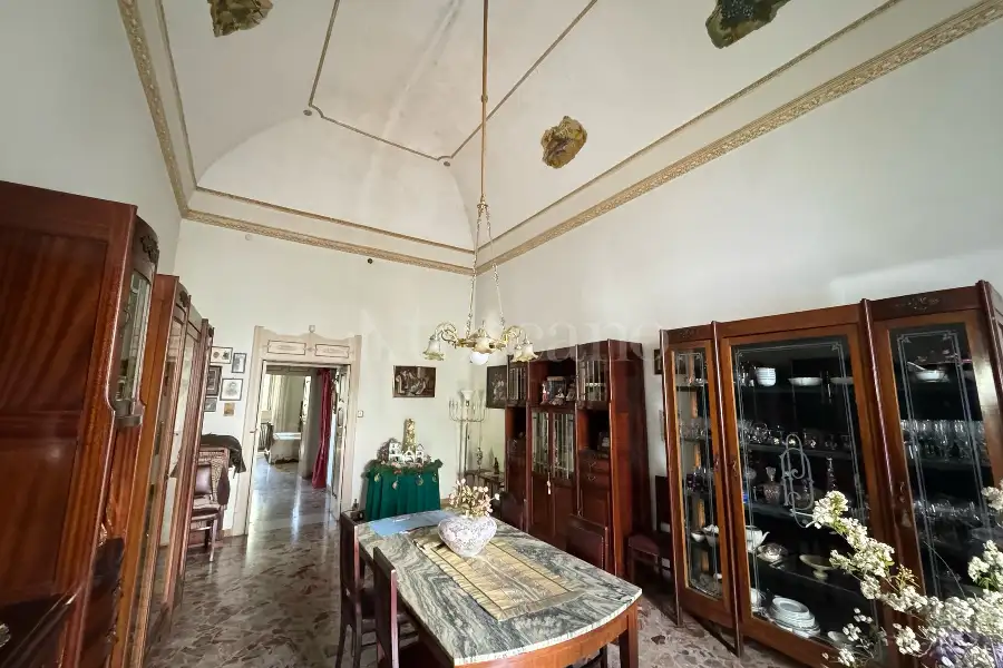 Villa in vendita di 290 mq a €798.000 (rif. 19/2026)