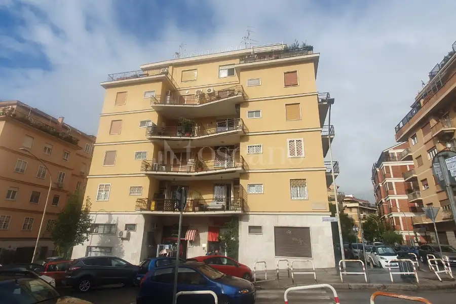 Attico in vendita di 90 mq a €319.000 (rif. 25/2026)