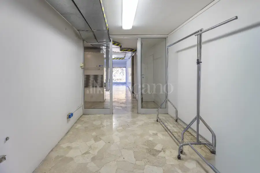 Ufficio in affitto di 255 mq a €6.000 (rif. 138/2025)