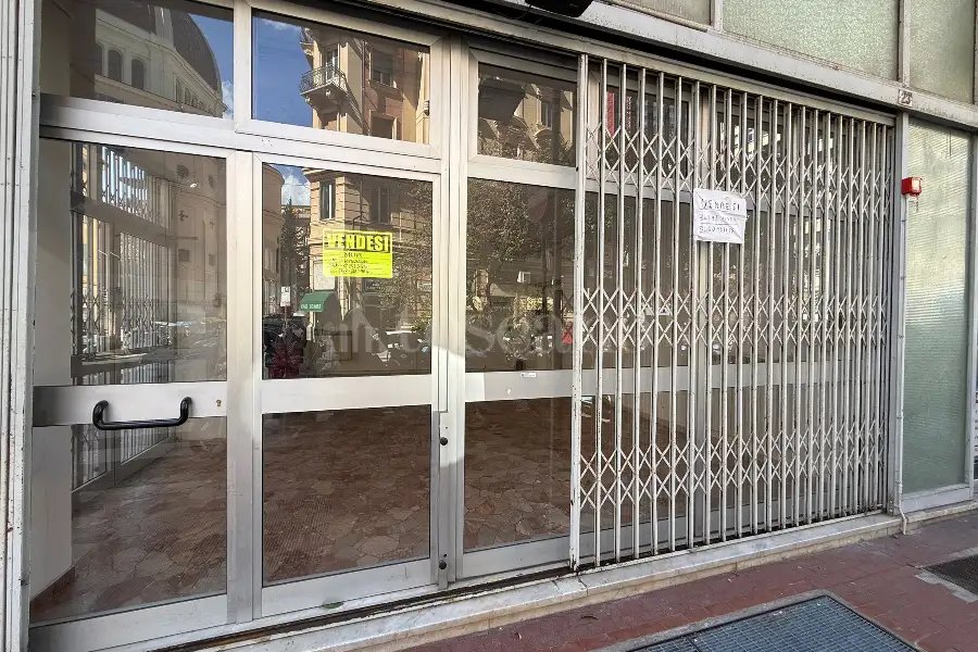 Negozio in vendita di 50 mq a €220.000 (rif. 29/2026)