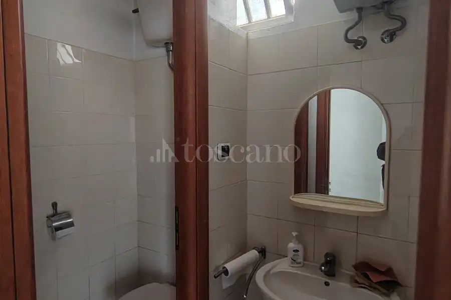 Negozio in vendita di 50 mq a €98.500 (rif. 15/2026)