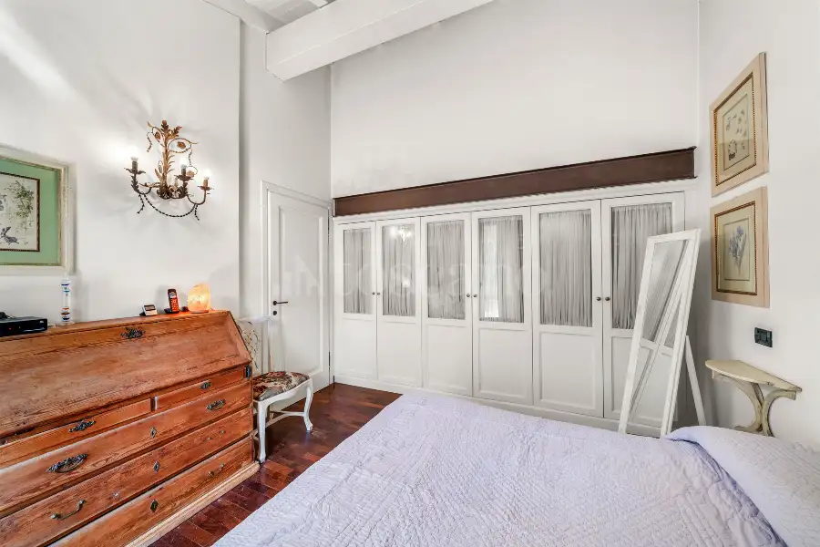 Villa Bifamiliare in vendita di 250 mq a €665.000 (rif. 50/2025)