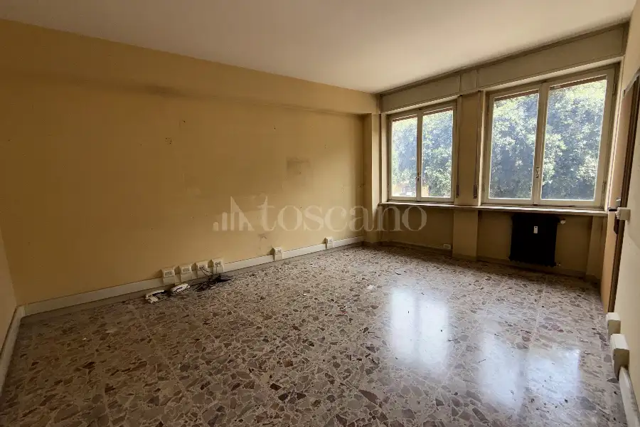 Ufficio in affitto di 80 mq a €1.300 (rif. 31/2026)