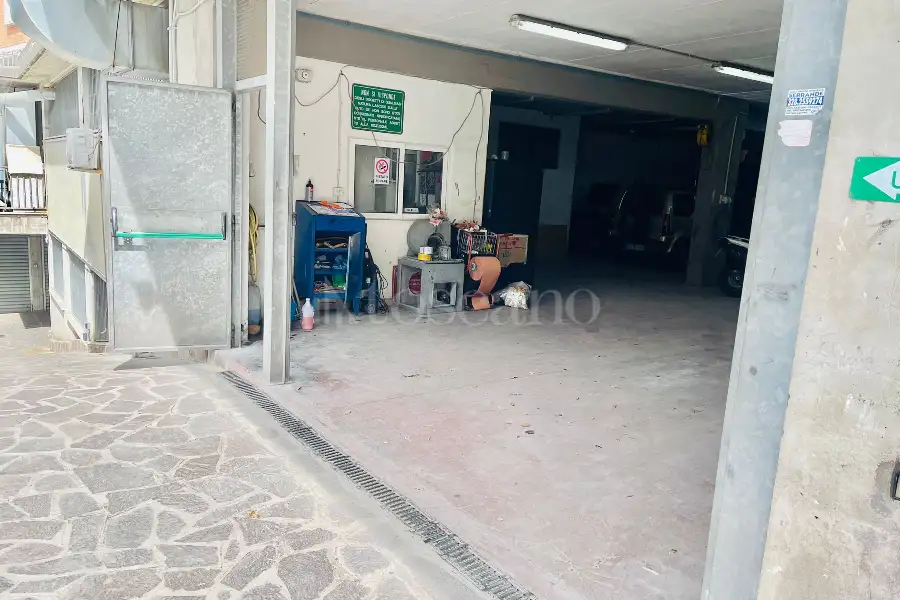 Laboratorio in affitto di 224 mq a €2.500 (rif. 19/2026)