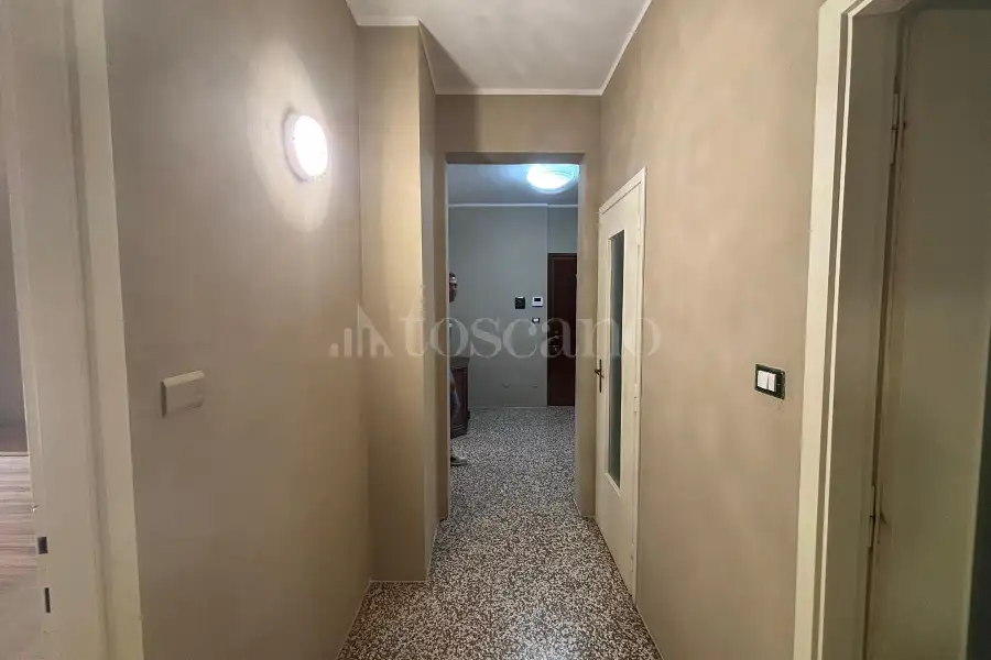 Stanza in affitto di 82 mq a €400 (rif. 38/2026)