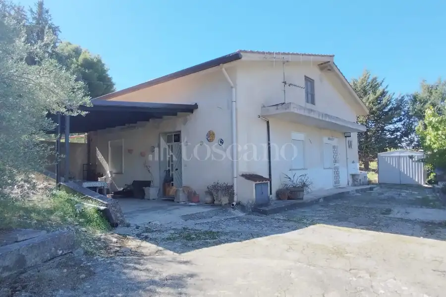 Villa in vendita di 240 mq a €145.000 (rif. 50/2026)