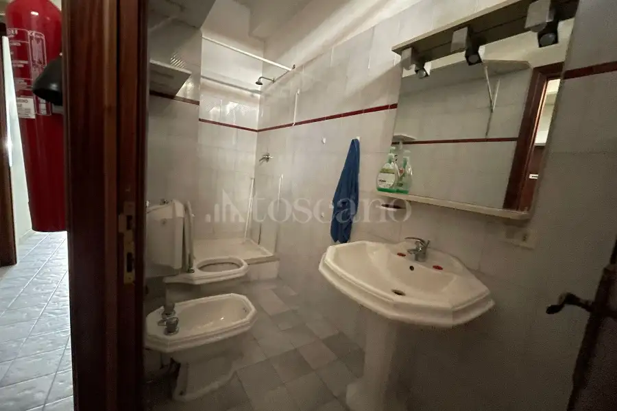 Negozio in affitto di 120 mq a €1.300 (rif. 185/2023)