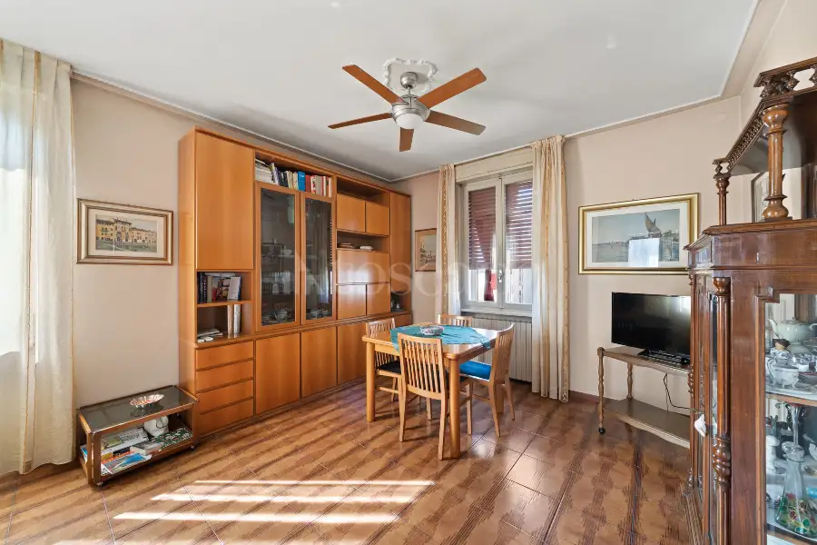 Villa in vendita di 350 mq a €880.000 (rif. 25/2025)