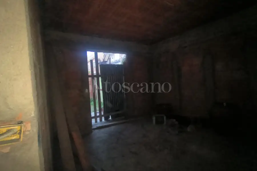 Casa Indipendente in vendita di 344 mq a €110.000 (rif. 46/2025)