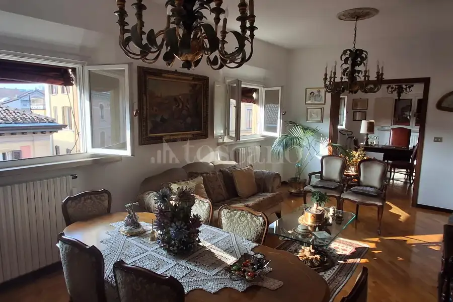Casa in affitto di 150 mq a €2.500 (rif. 25/2026)