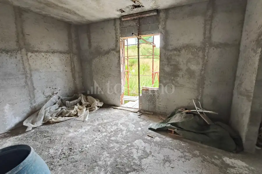 Villa in vendita di 270 mq a €75.000 (rif. 102/2025)