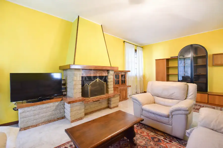 Villa in vendita di 300 mq a €390.000 (rif. 4/2026)