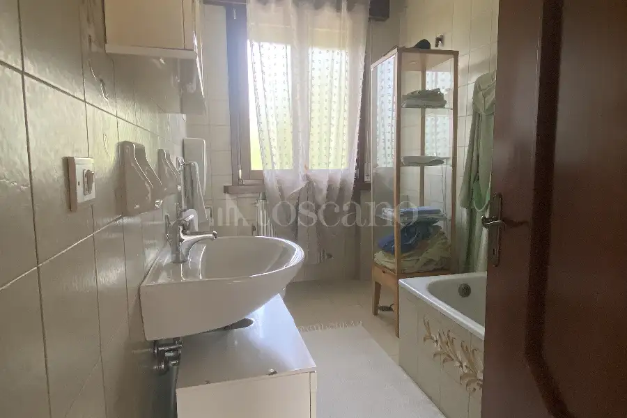 Casa Indipendente in vendita di 214 mq a €246.000 (rif. 16/2026)