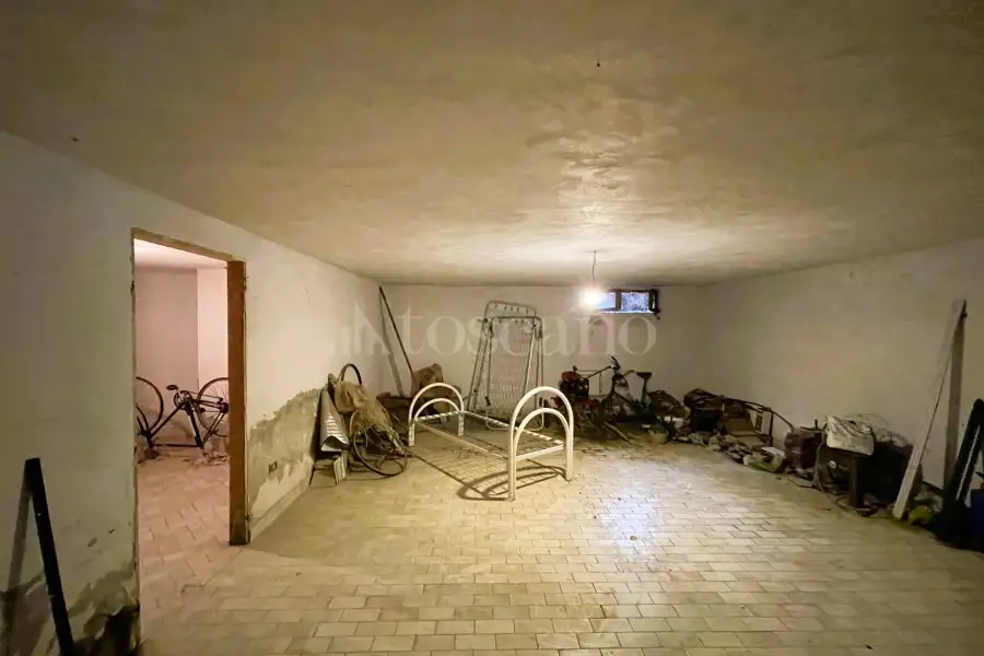 Villa in vendita di 305 mq a €650.000 (rif. 12/2025)