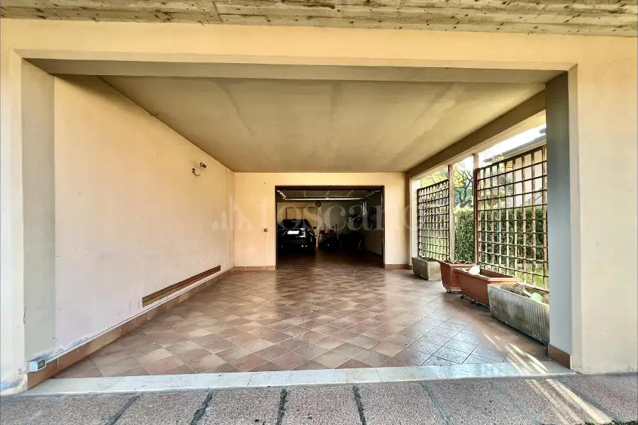Villa Bifamiliare in vendita di 315 mq a €1.200.000 (rif. 7/2026)