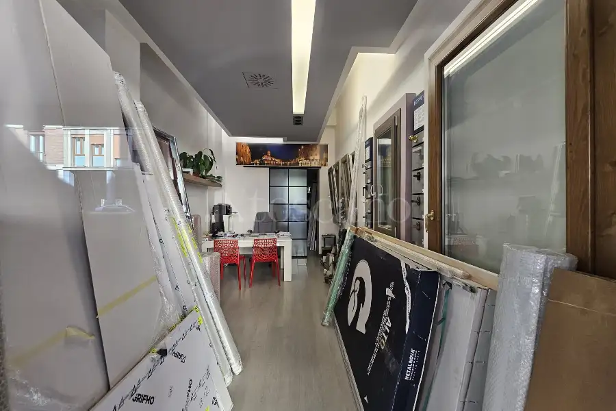 Negozio in vendita di 60 mq a €140.000 (rif. 57/2024)