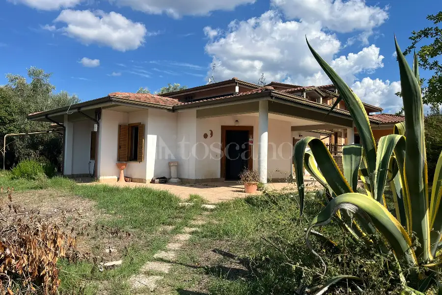 Villa Bifamiliare in vendita di 150 mq a €299.000 (rif. 49/2026)