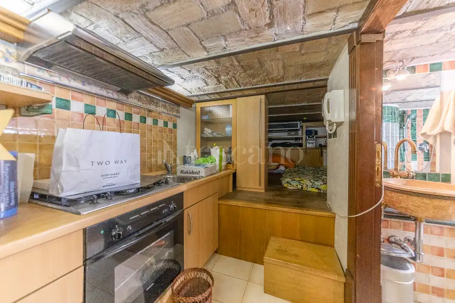 Ufficio in vendita di 196 mq a €1.999.000 (rif. 81/2026)