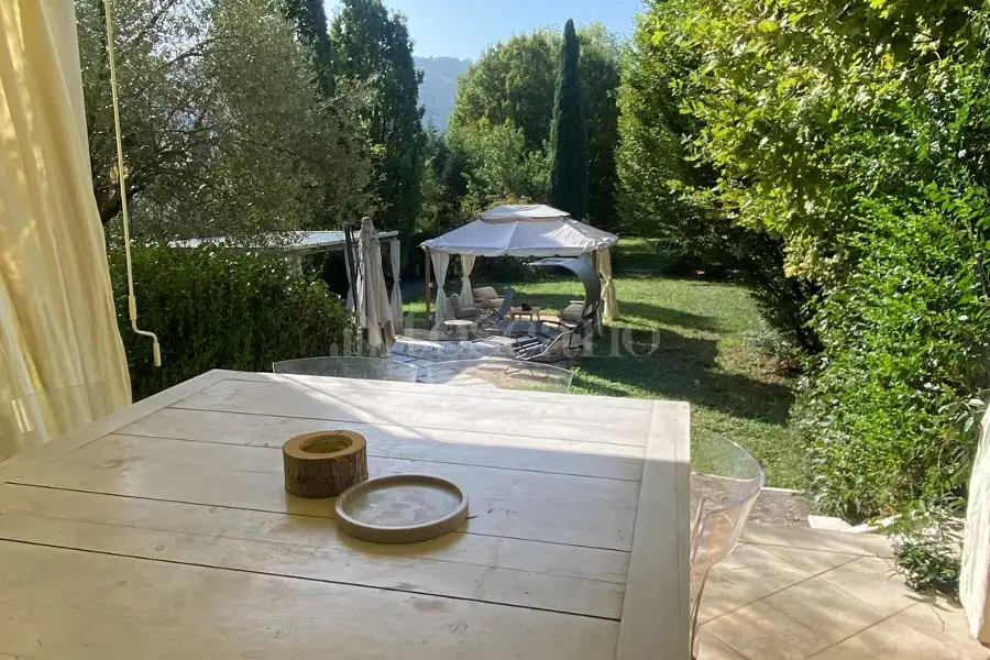 Casa Indipendente in vendita di 200 mq a €570.000 (rif. 32/2026)