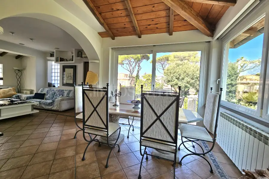 Villa Bifamiliare in vendita di 150 mq a €250.000 (rif. 91/2025)