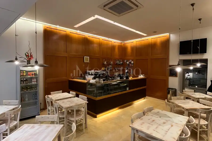 Attività Commerciale in vendita di 150 mq a €750.000 (rif. 5/2026)