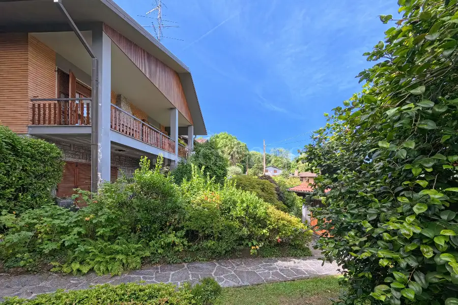 Villa in vendita di 240 mq a €750.000 (rif. 179/2026)