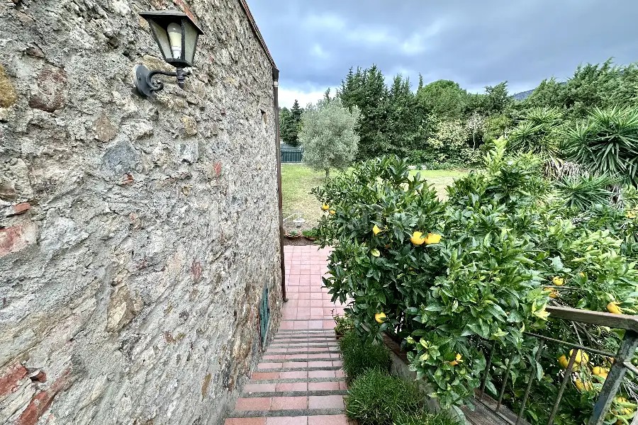 Casale in vendita di 200 mq a €790.000 (rif. 22/2025)