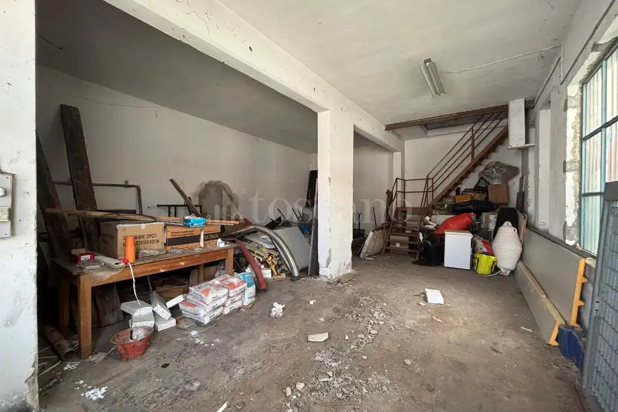Laboratorio in vendita di 340 mq a €130.000 (rif. 13/2026)