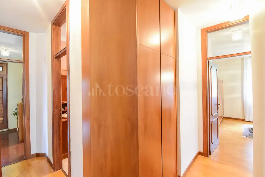 Villa in vendita di 325 mq a €595.000 (rif. 3/2026)