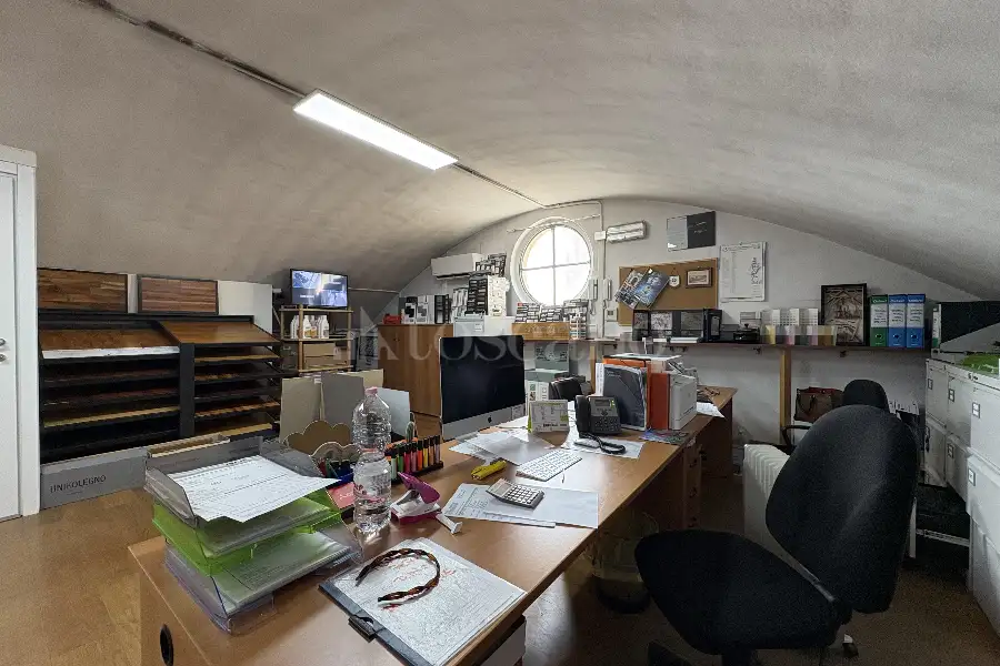 Laboratorio in vendita di 270 mq a €540.000 (rif. 9/2026)