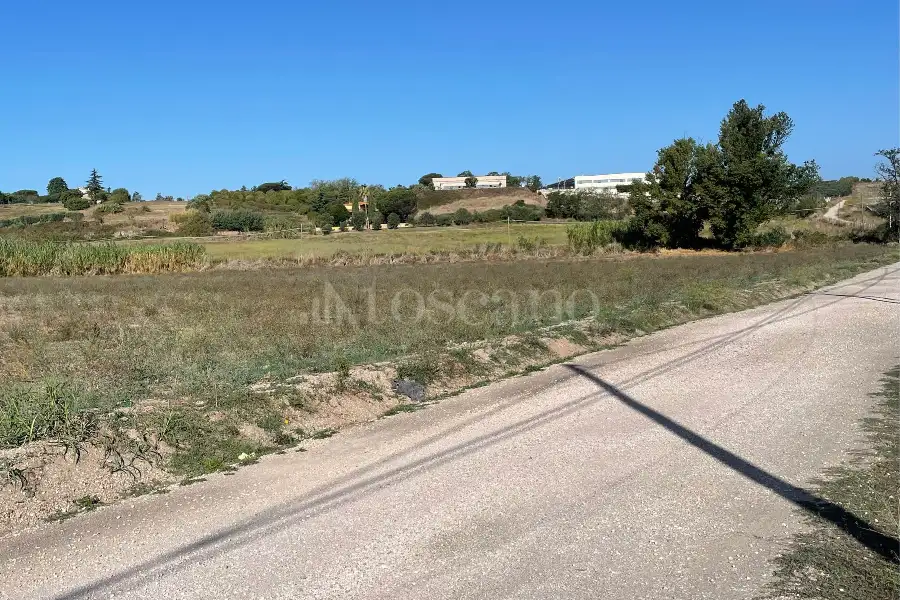 Agricolo in vendita di 40.000 mq a €180.000 (rif. 29/2026)