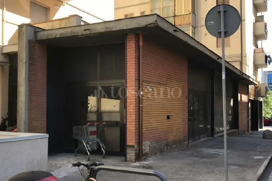 Capannone in vendita di 1.300 mq a €320.000 (rif. 8/2024)