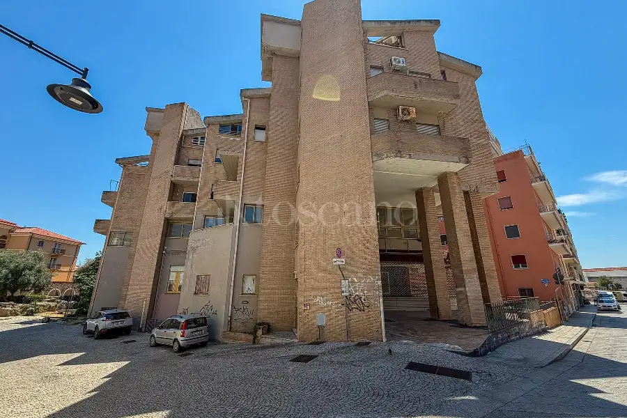 Ufficio in vendita di 222 mq a €350.000 (rif. 44/2026)