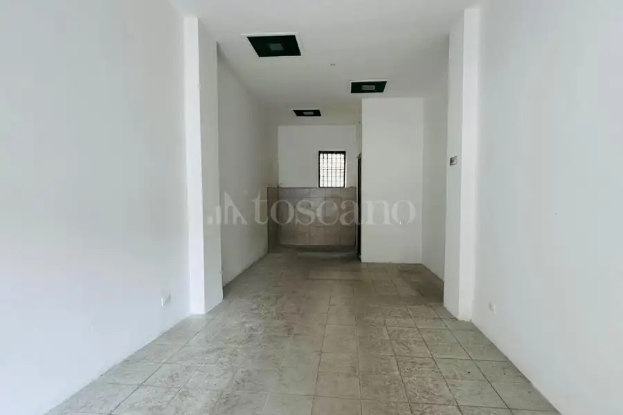 Negozio in affitto di 50 mq a €430 (rif. 46/2026)